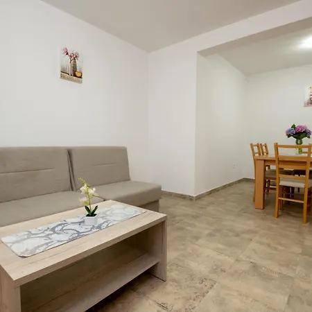 Pensionat Jazina Pavlovic