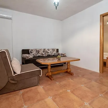 Guest house Jazina Pavlovic